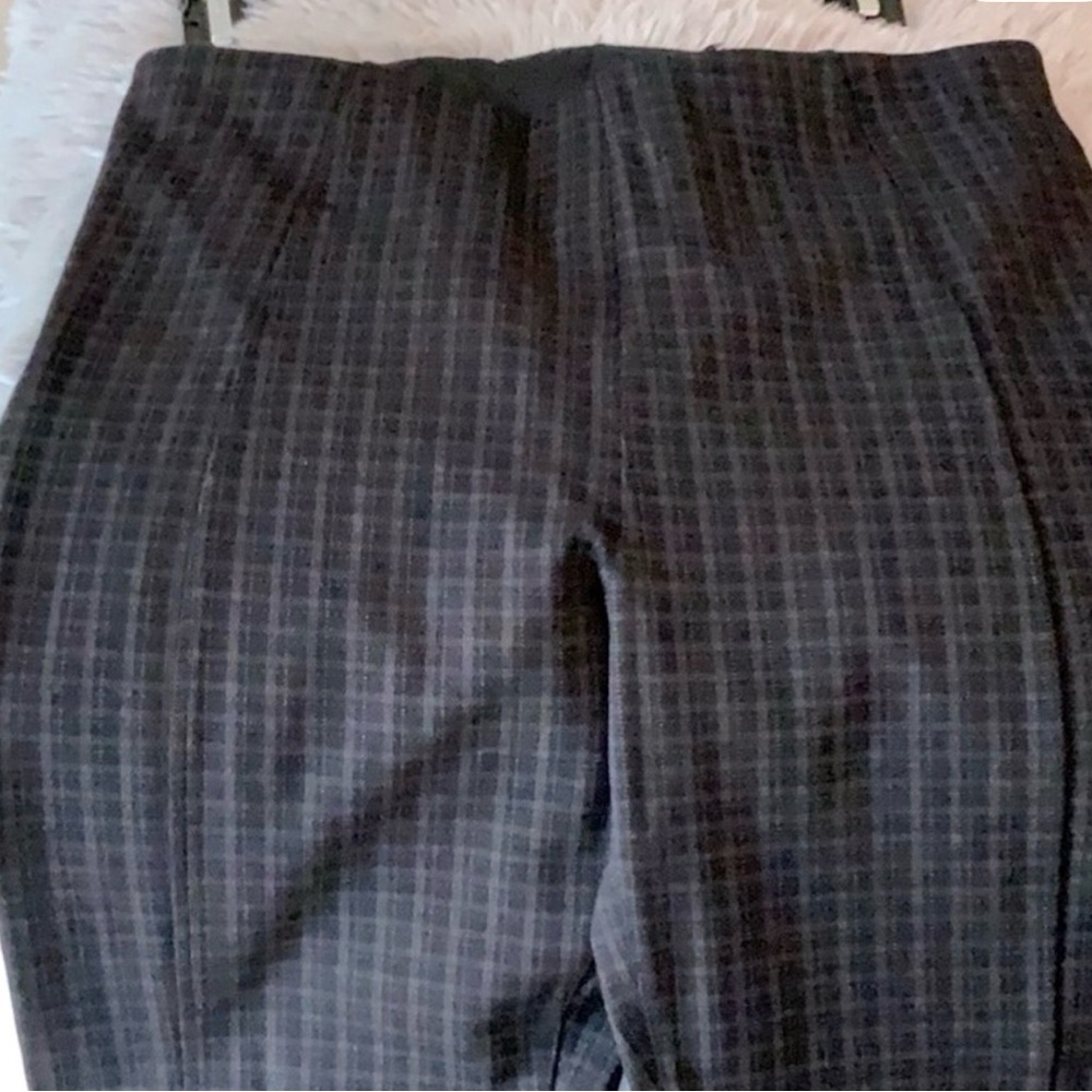 Liverpool Black Ribbed straight leg pants
